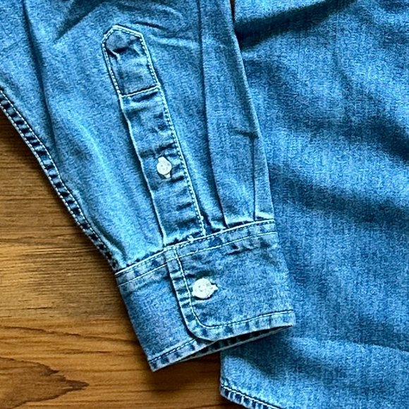 Men's Long Sleeve Denim Shirt - Picture 4 of 5